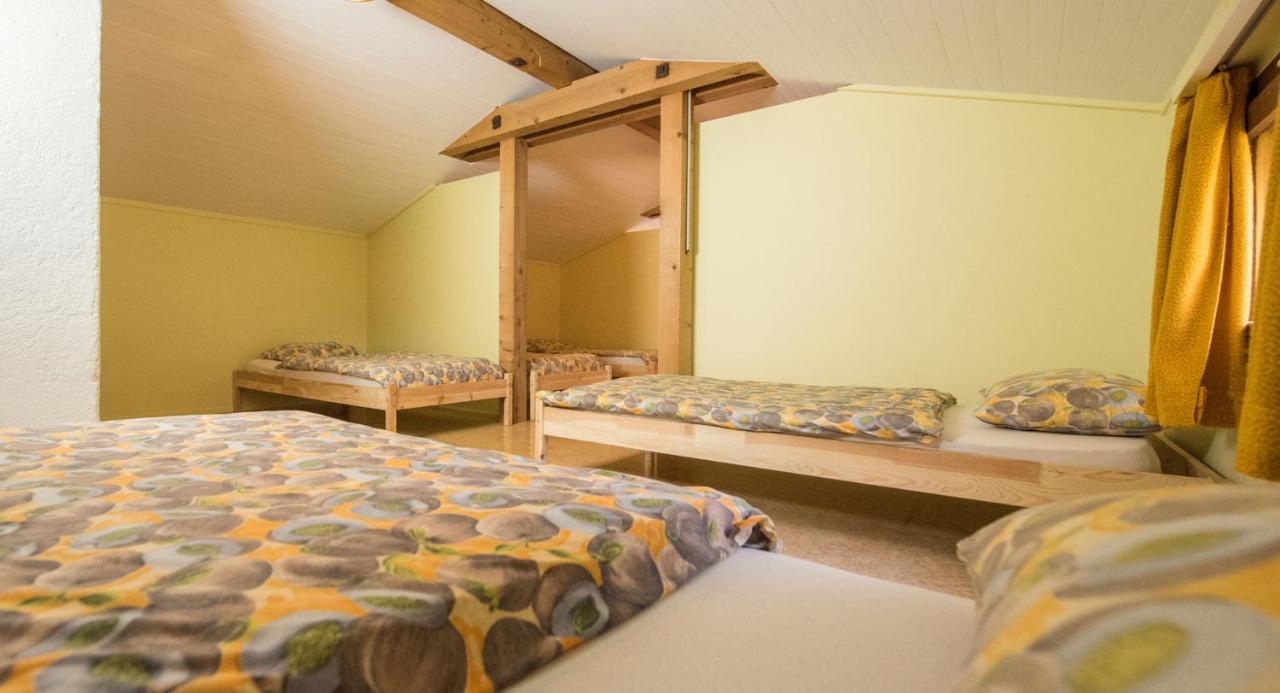 A Pousada Schutzenbach Backpackers For Adults 18-34 Lauterbrunnen Exterior foto
