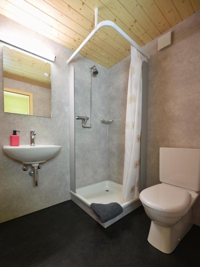A Pousada Schutzenbach Backpackers For Adults 18-34 Lauterbrunnen Exterior foto