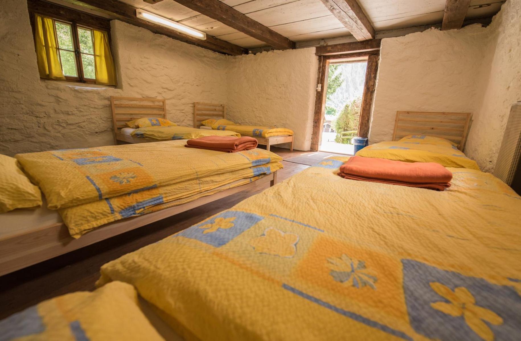A Pousada Schutzenbach Backpackers For Adults 18-34 Lauterbrunnen Exterior foto